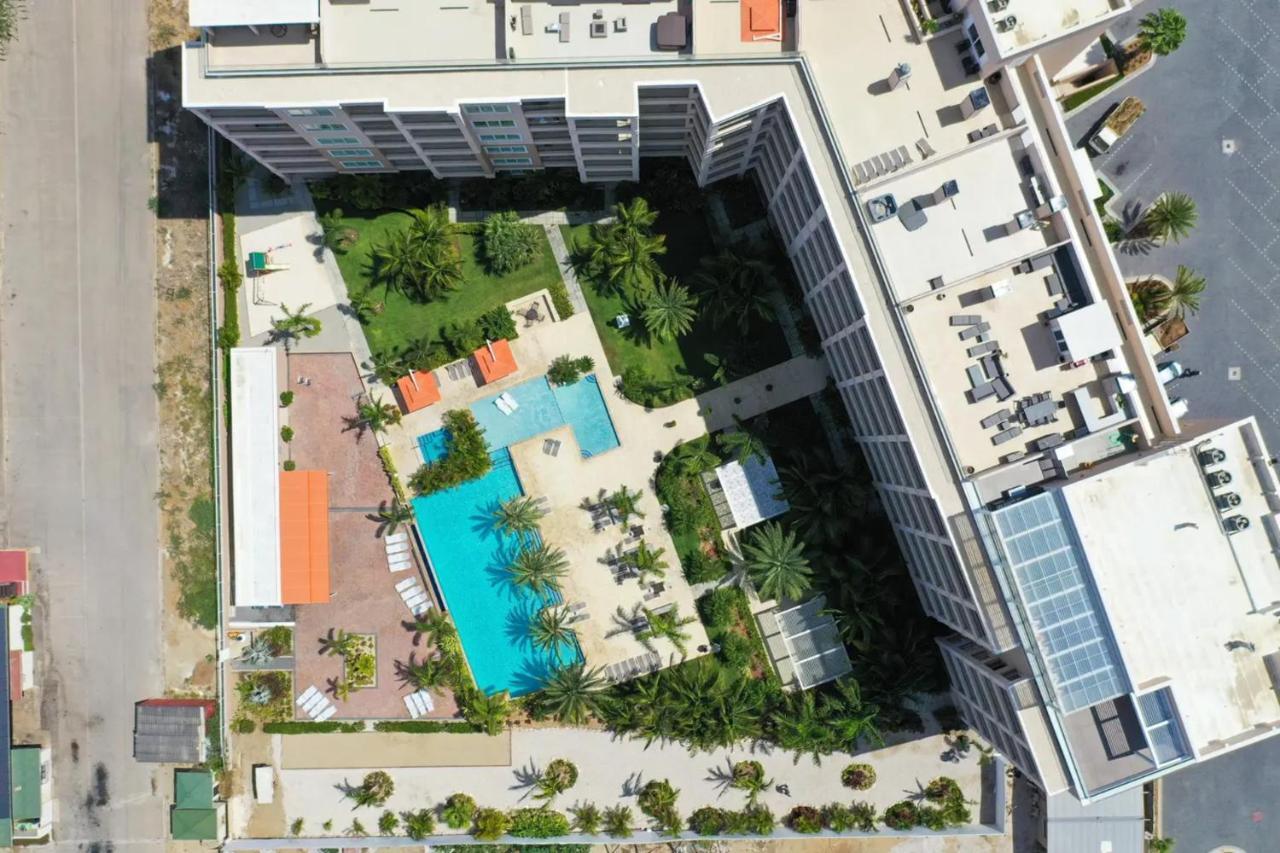 Luxury Apartment In Eagle Beach Levent Palm Beach Exterior photo
