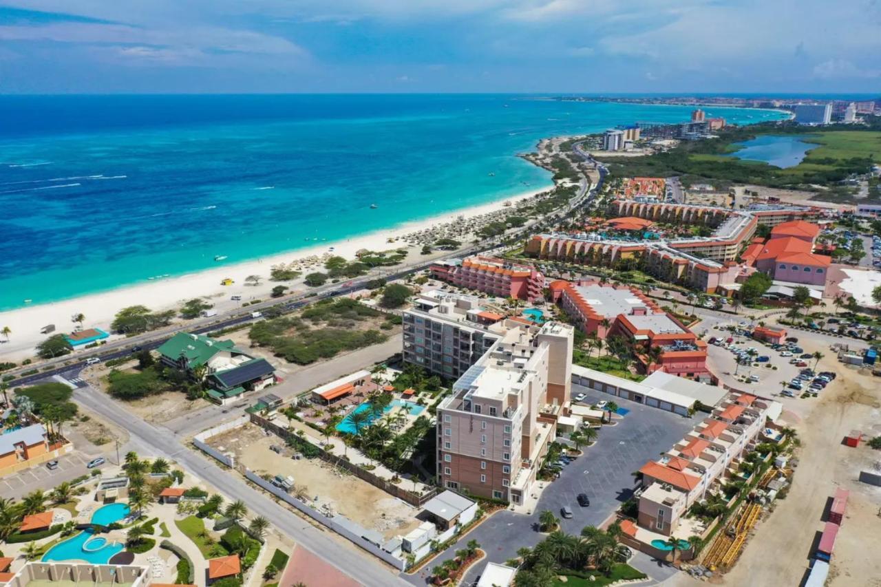 Luxury Apartment In Eagle Beach Levent Palm Beach Exterior photo