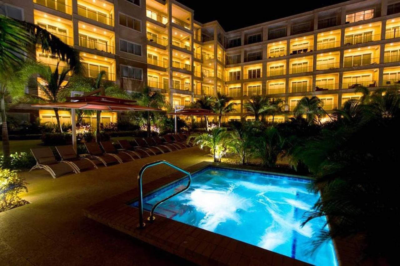 Luxury Apartment In Eagle Beach Levent Palm Beach Exterior photo